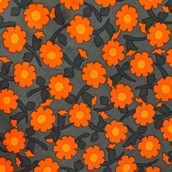 Silk Scarf Hand Rolled 34.5” Square Orange Gray Poppy Sunflower Daisy EUC - Picture 8 of 8